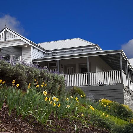 House On The Hill Bed And Breakfast Huonville Exteriör bild